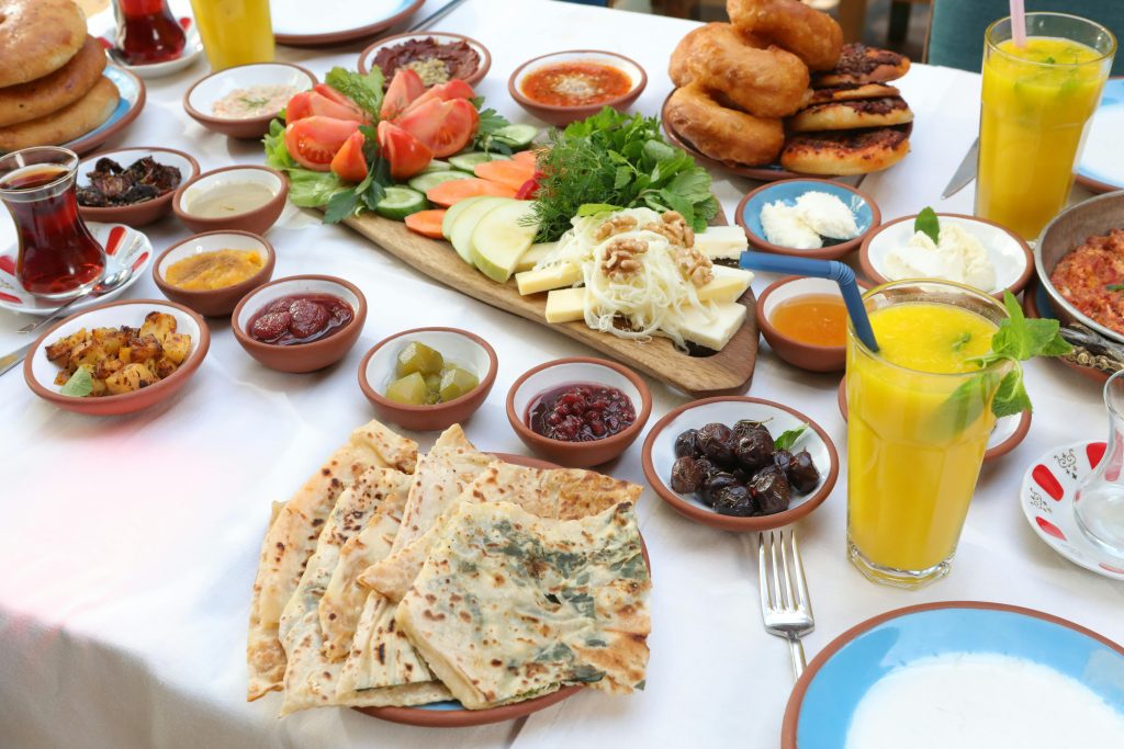 صبحانه بخوریم یا نه؟